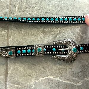 Nocona western woman's belt XL with Turquoise Accents and Silver Buckle